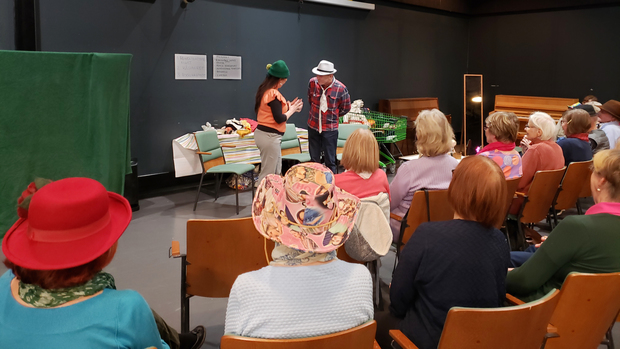 60+ kulttuuriaamup&auml;iv&auml;n ik&auml;ihmisi&auml;