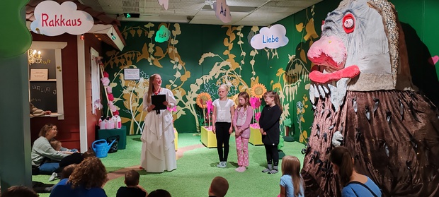 Rakkausnäyttelyn avajaiset